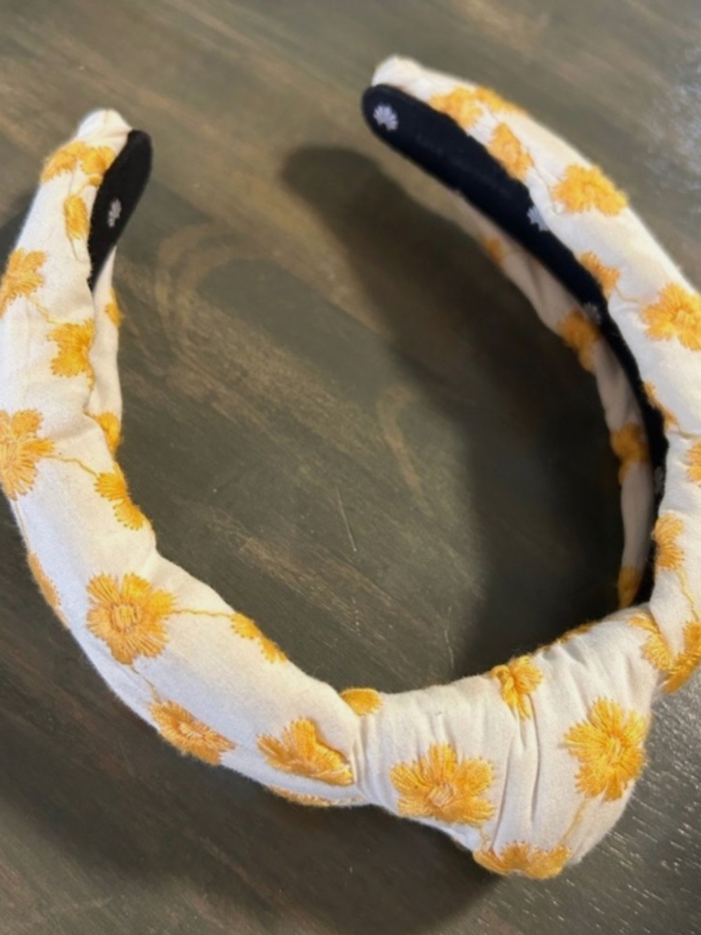Lele Sadoughi Eyelet Daisy Embroidered Knot Headband